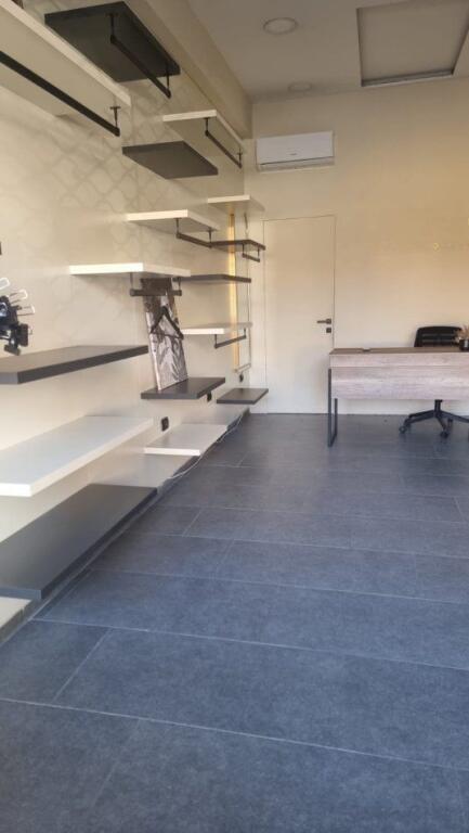 📍LOCALE COMMERCIALE IN AFFITTO CON UNA SUPERFICIE DI 35 m² VICINO ALL'OSPEDALE PEDIATRICO AL QSUT