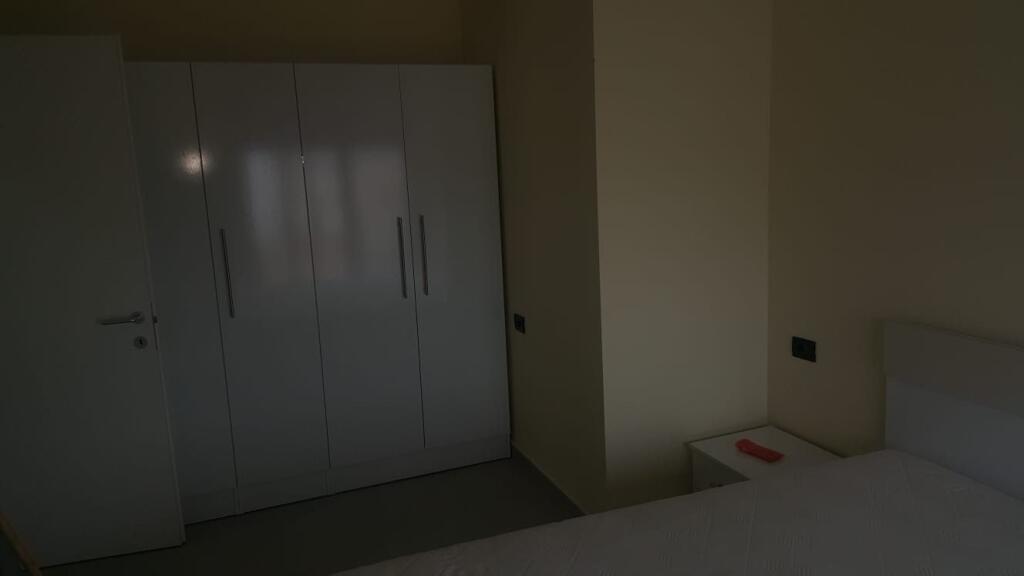 🏠 Appartamento 1+1 in Affitto sopra la Farmacia 10, Tirana