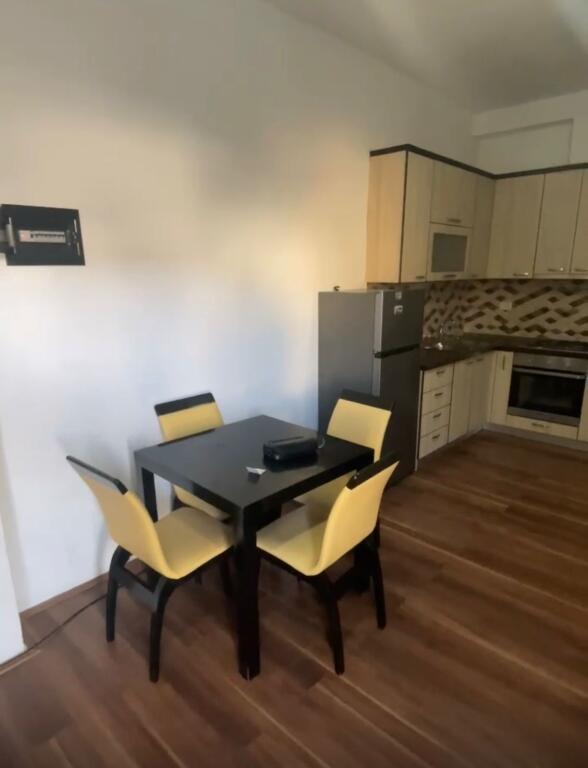 Apartment 1+1, Dry Lake!