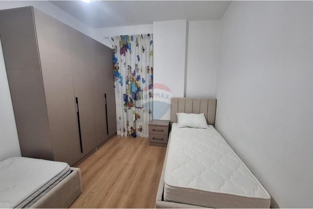 Apartament 2+1 +Post parkimi me qera
