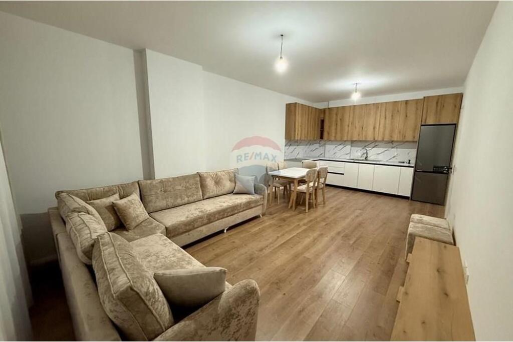 APPARTAMENTO 2+1 IN AFFITTO, VIA BERISHA, KAMEZ !