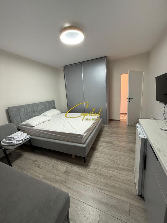 JEPEN 3 APARTAMENT ME QERA Air Bnb 120 M2 QENDER 2.200 EURO