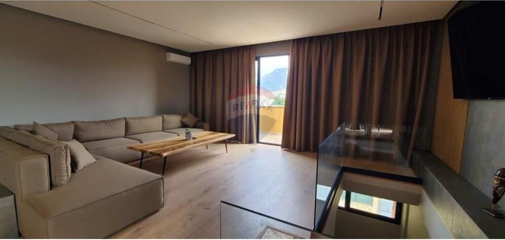 Super penthouse+veranda+parking space for rent, 5 Maji