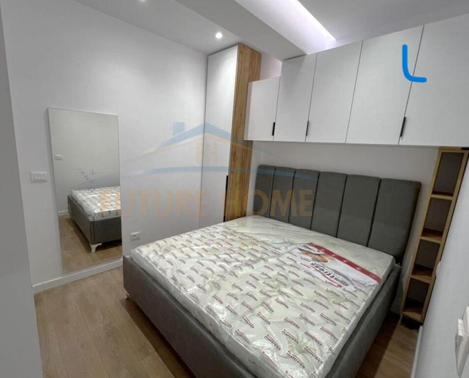 Appartamento in vendita nel Comune di Parigi, Tirana