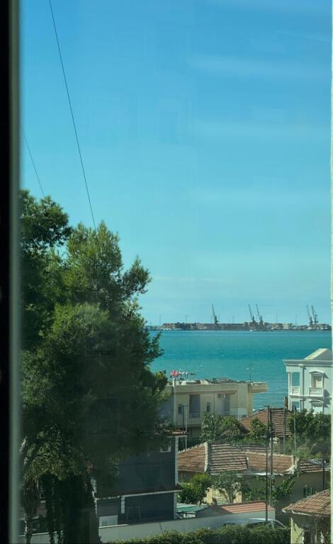 Shitet Apartament 2+1