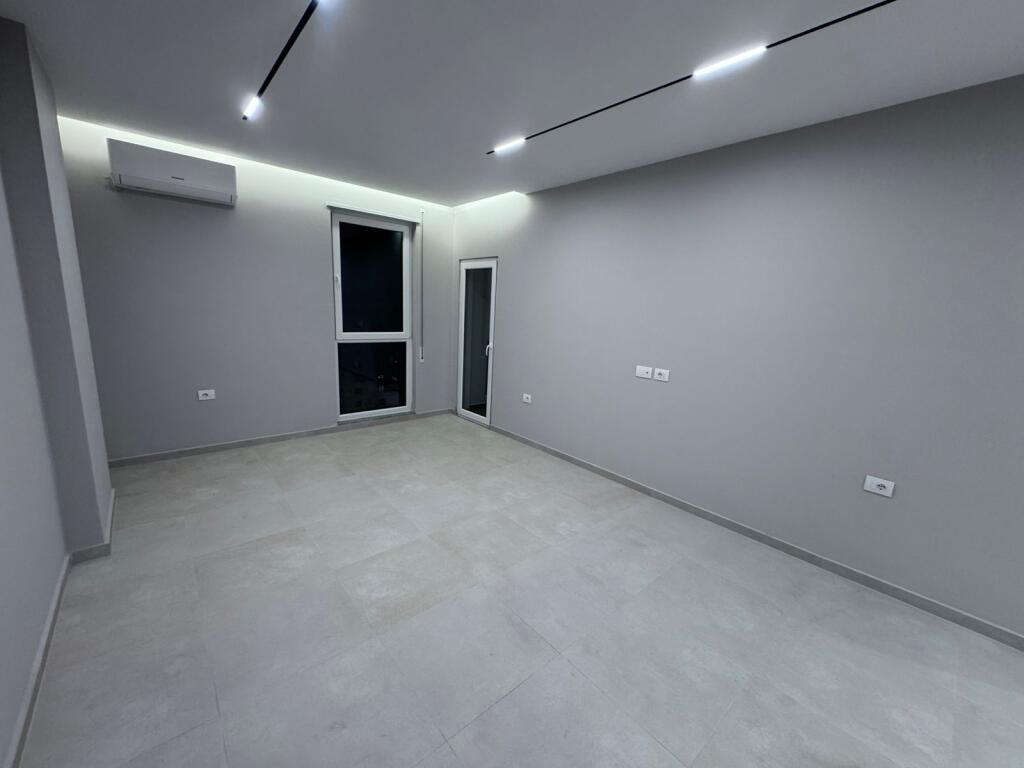 🏠Jepet me Qera Apartament 1+1 Bosh Pas Concordit, 5 Maj