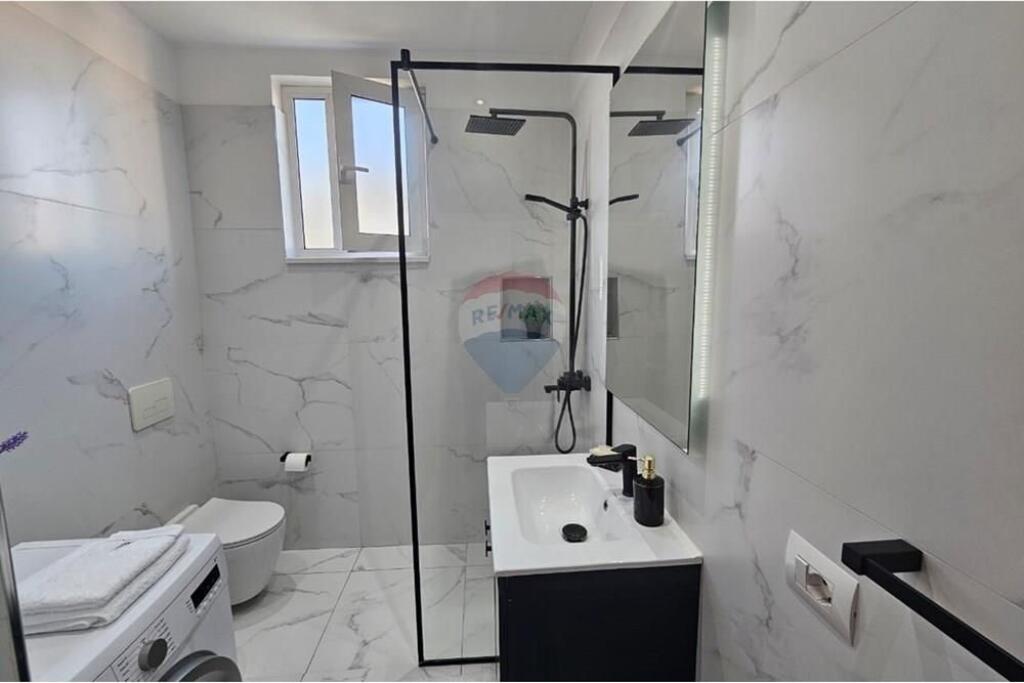 Apartament luksoz 1+1 per shitje tek 21-Dhjetori!