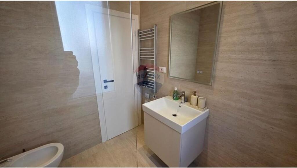 Apartament 1+1 me qira tek rruga e Barrikadave