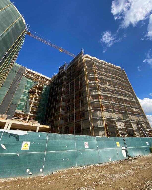 Shitet 1+1 Aluna Paskuqan