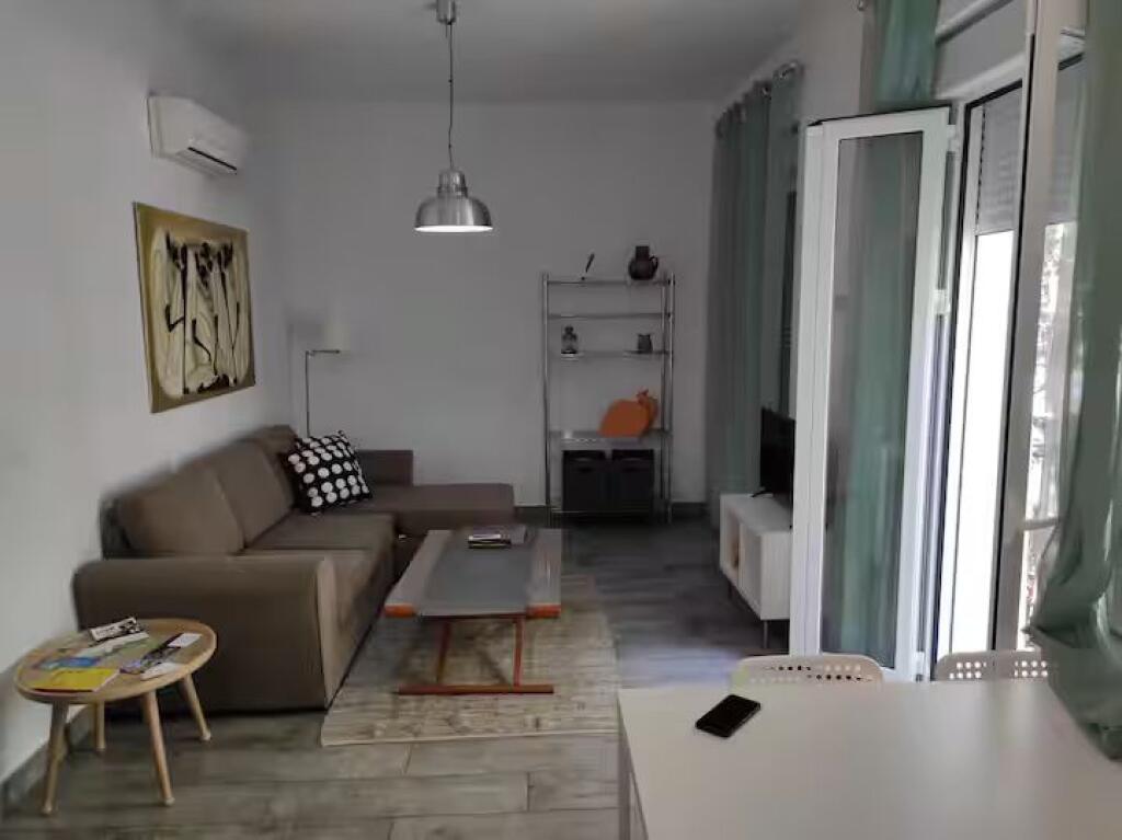 Apartment For Rent 1+1 Near Ballet School (ID B211399) Tirana