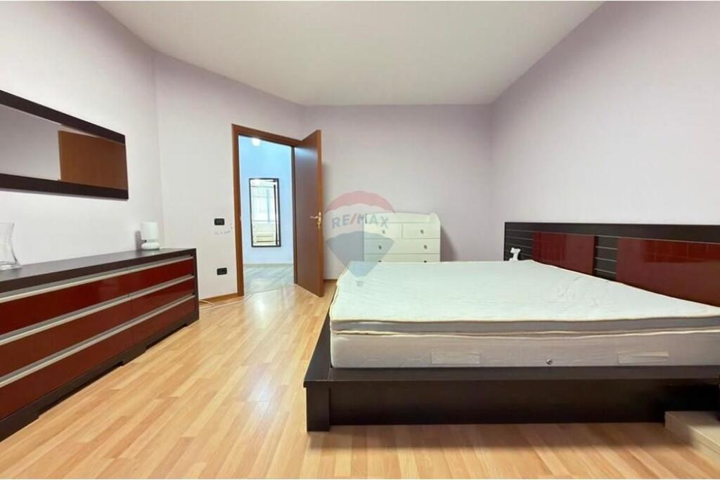 APARTAMENT 2+1 PER QIRA TE KOPSHTI ZOOLOGJIK