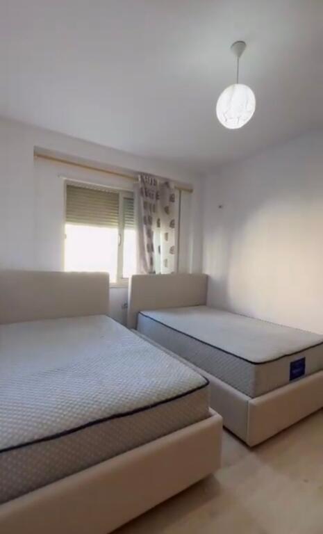 Jepet me qira 2+1+2 afer Bar OSLO ASTIR 550 mije Leke