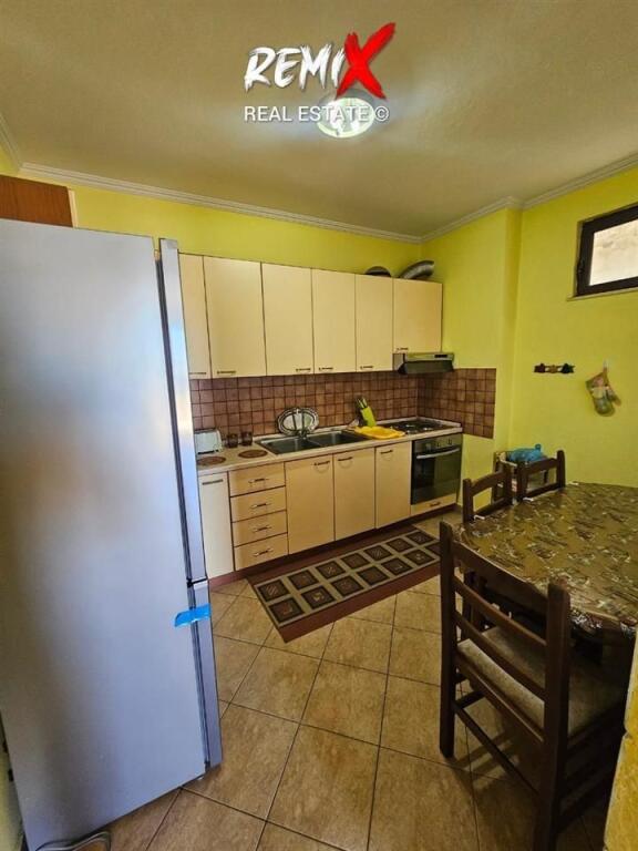 JEPET ME QERA APARTAMENT 3+1+2 PRANE POLIKLINIKES DURRES