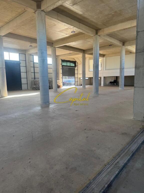 MAGAZINE ME QERA 2.900 M2 KASHAR 13.000 EURO