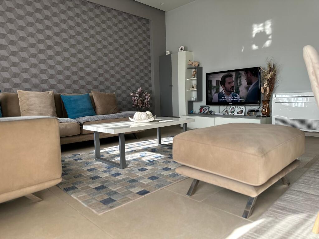 APARTAMENT 2+1+2 PER QIRA, ZOGU I ZI, RING CENTER