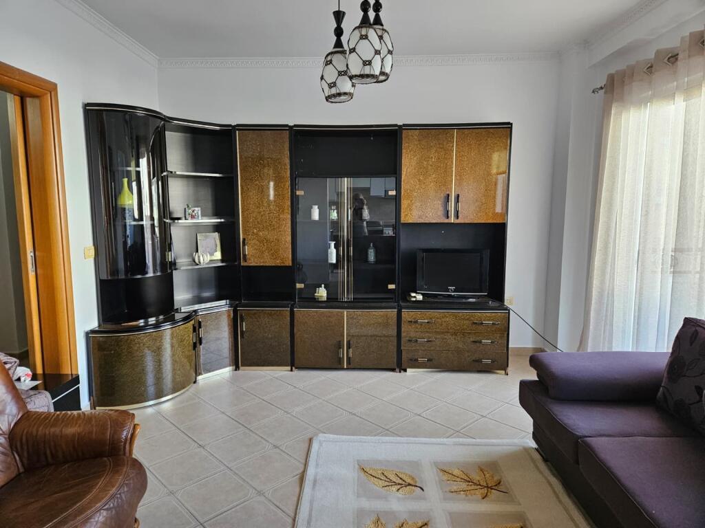 Apartament me qera 1+1 Kodra e Diellit!