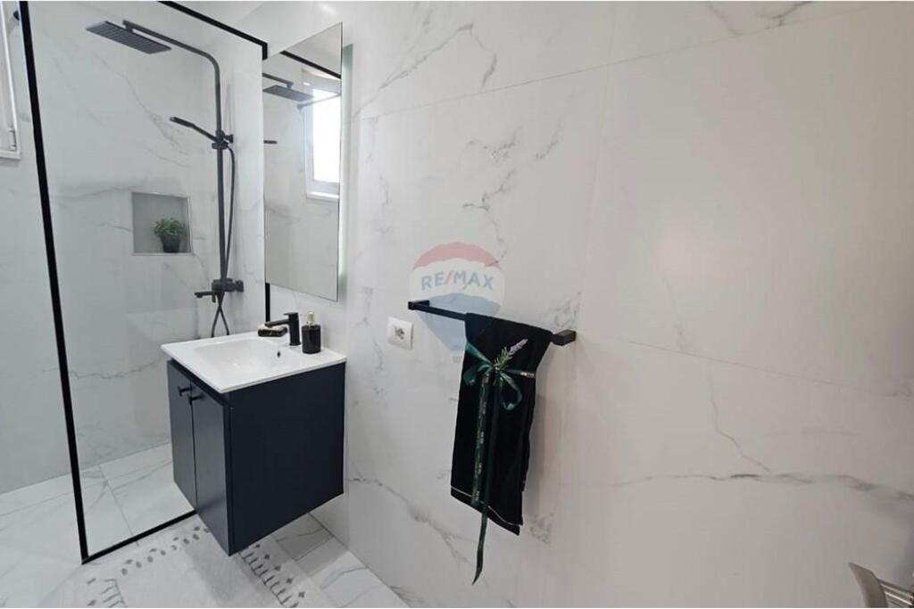 Apartament luksoz 1+1 per shitje tek 21-Dhjetori!