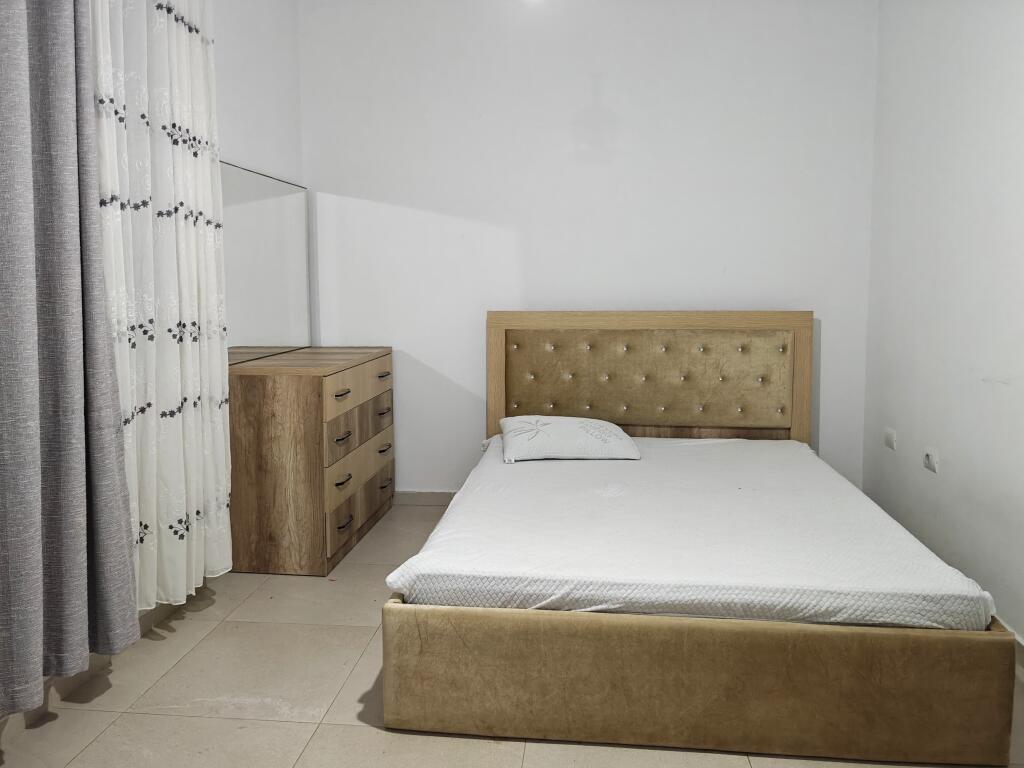 Jepet me qira apartament 1+1 i mobiluar – Allias