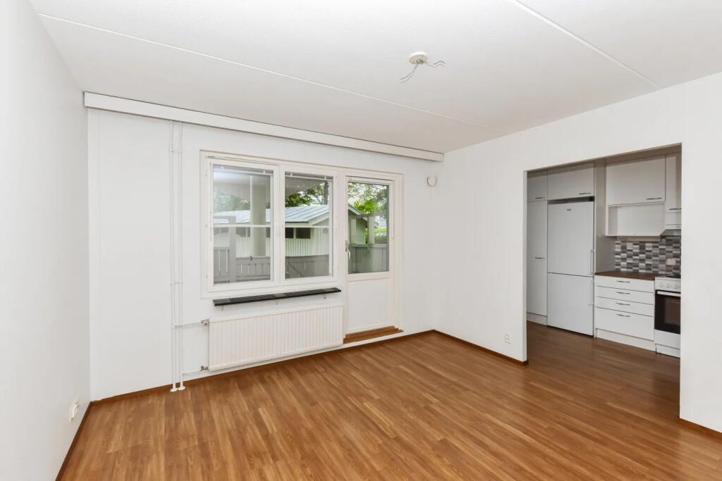 Vile 3-Kateshe Me Qera Ne Kombinat (ID BV22535) Tirane