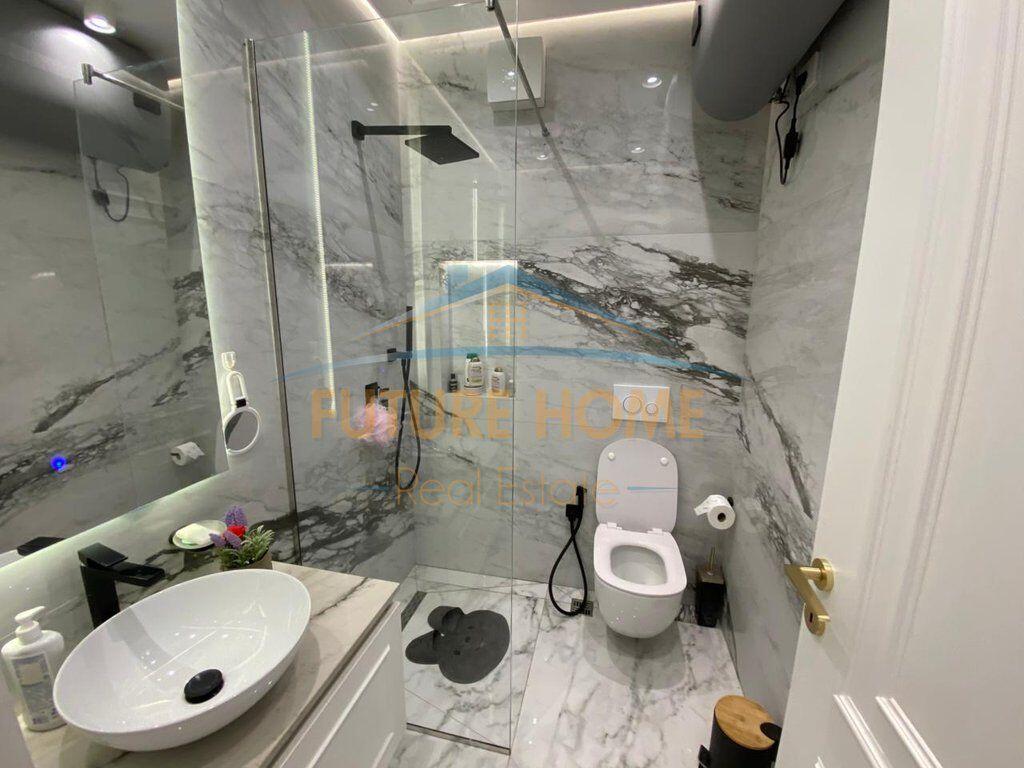 In vendita, Appartamento 4+1+3+2Posti Auto, Residenza "EURO 3D", Tirana.