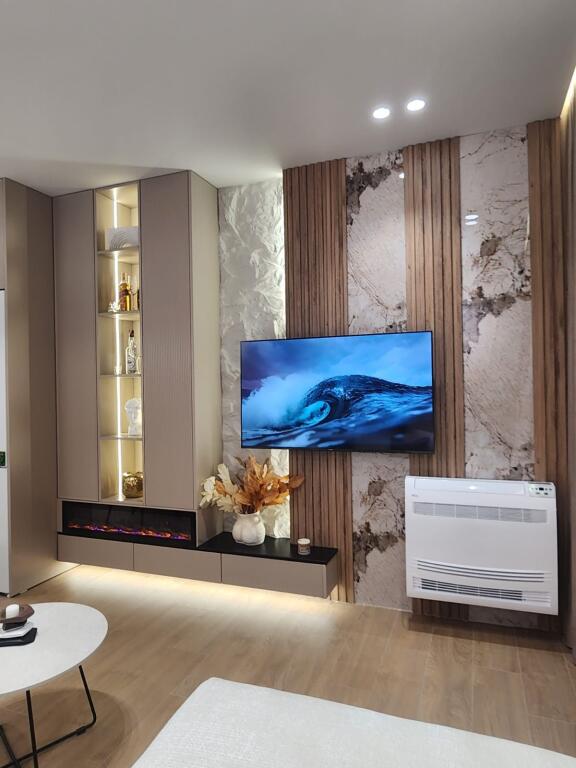 Shitet Apartament 2+1