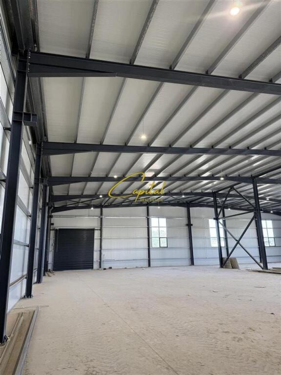 KAPANON ME QERA 3.600 M2 VAQARR 4000 EURO