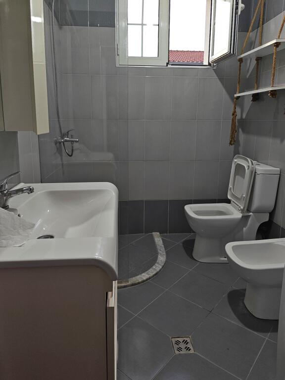 Jepet me qira apartament 1+1 i mobiluar – Allias