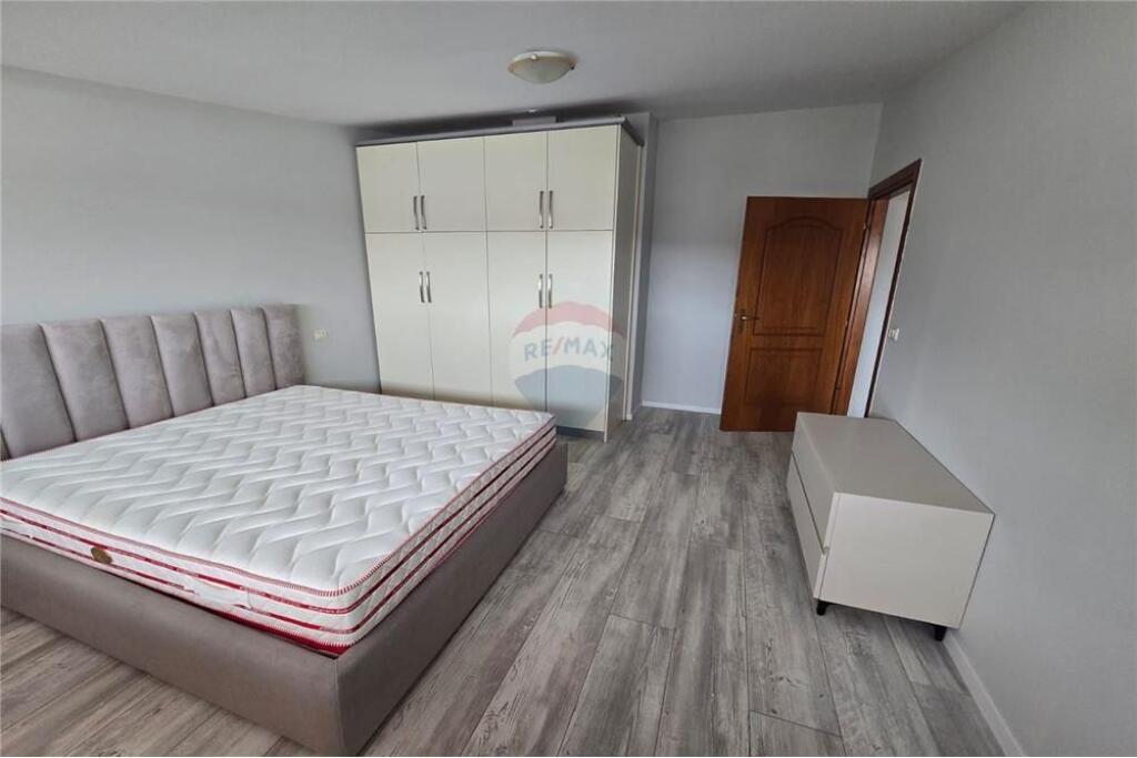 Apartament 1+1 në Shitje, Lungomare, Vlorë