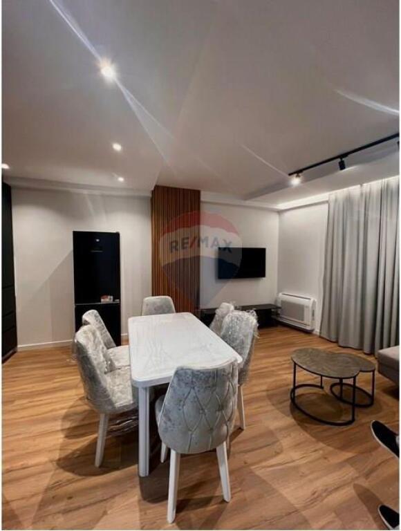 Apartament 3+1+2 per qira Pazari i ri