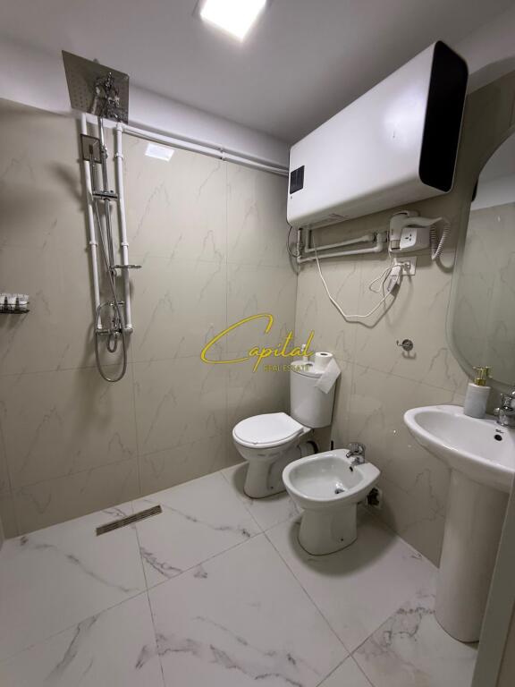 JEPEN 3 APARTAMENT ME QERA Air Bnb 120 M2 QENDER 2.200 EURO