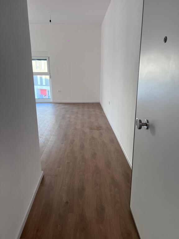 Jepen me qera apartamente bosh, Oxa Fresk