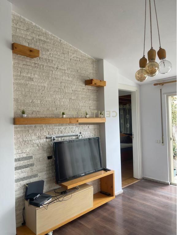 APARTAMENT 3+1 ME POST PARKIMI, LIQENI I THATE!