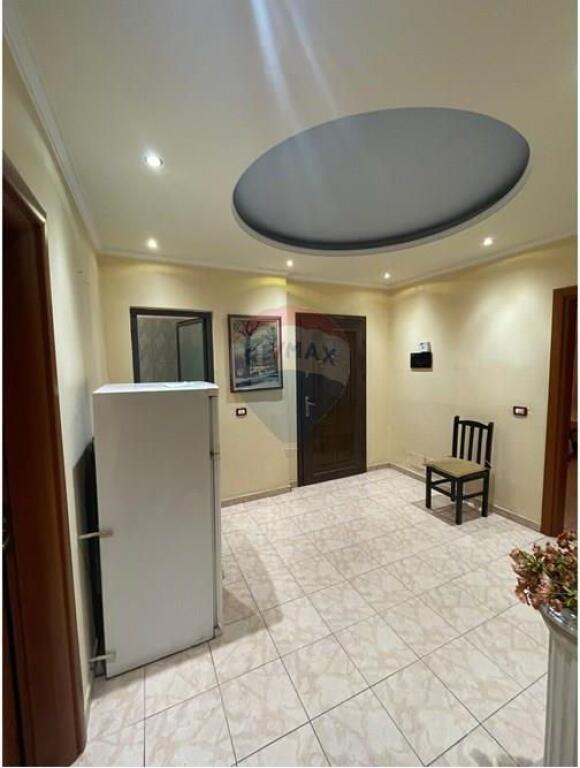 APARTAMENT 2+1 PER QIRA PRANE BULEVARDIT TE RI