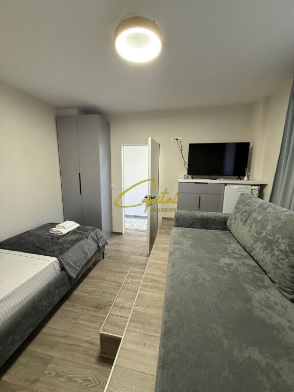 JEPEN 3 APARTAMENT ME QERA Air Bnb 120 M2 QENDER 2.200 EURO