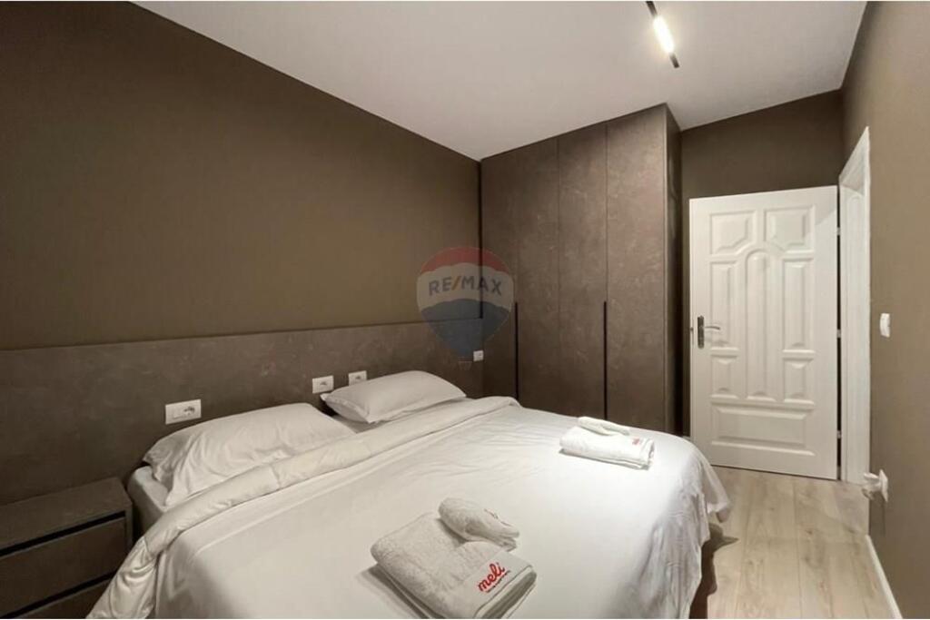 Jepet me qira apartament 1+1+p.parkimi te 5 Maji