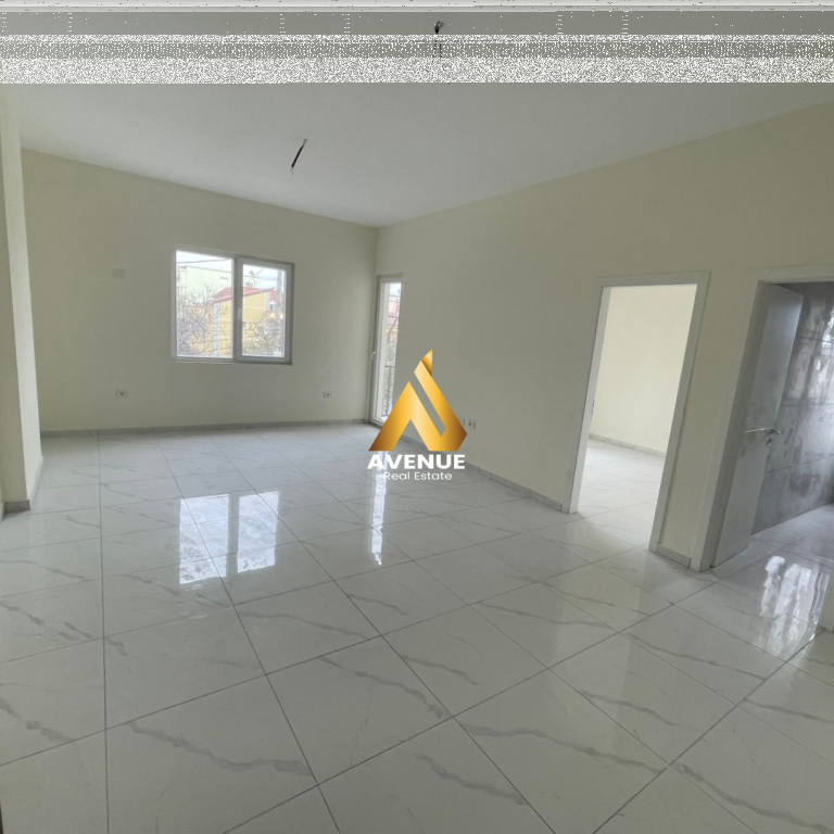 AMBIENT ME QIRA – BULEVARDI BLU, KAMËZ