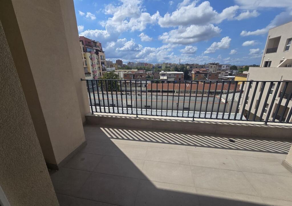 Apartment 2+1 for sale in Laprakë!