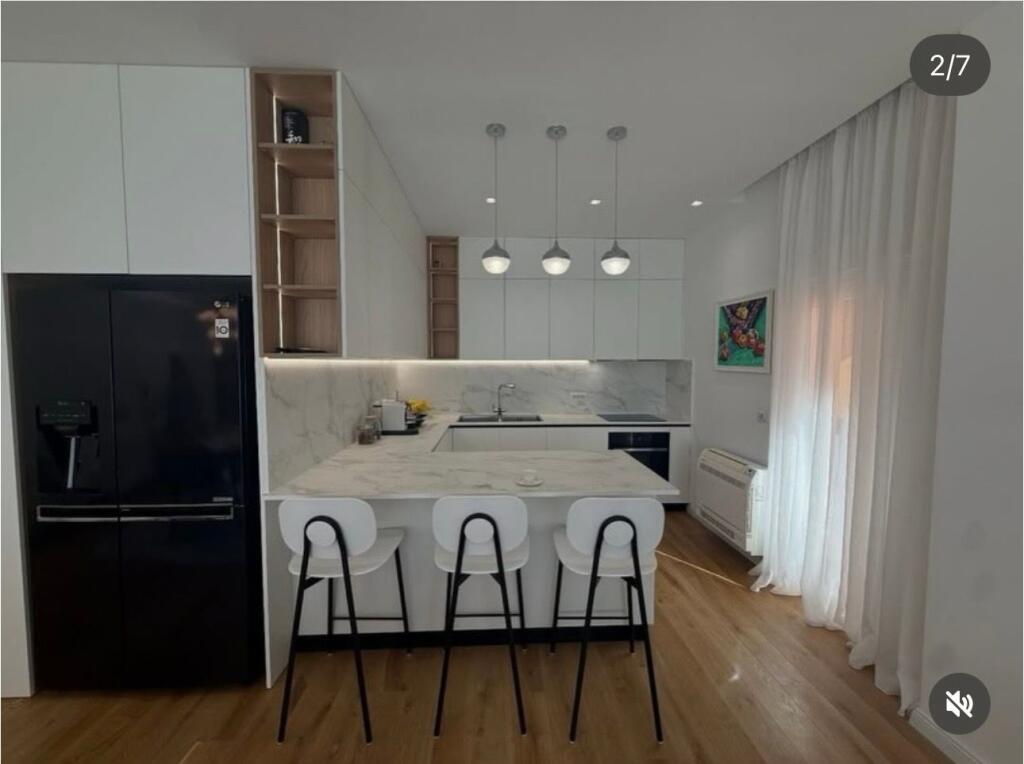 Shitet super apartament 2+1 te Liqeni