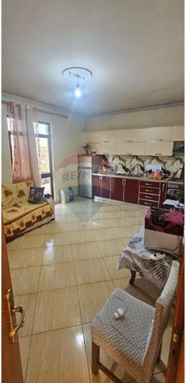 Shtëpi private - Për Shitje - Shkozë, Tiranë