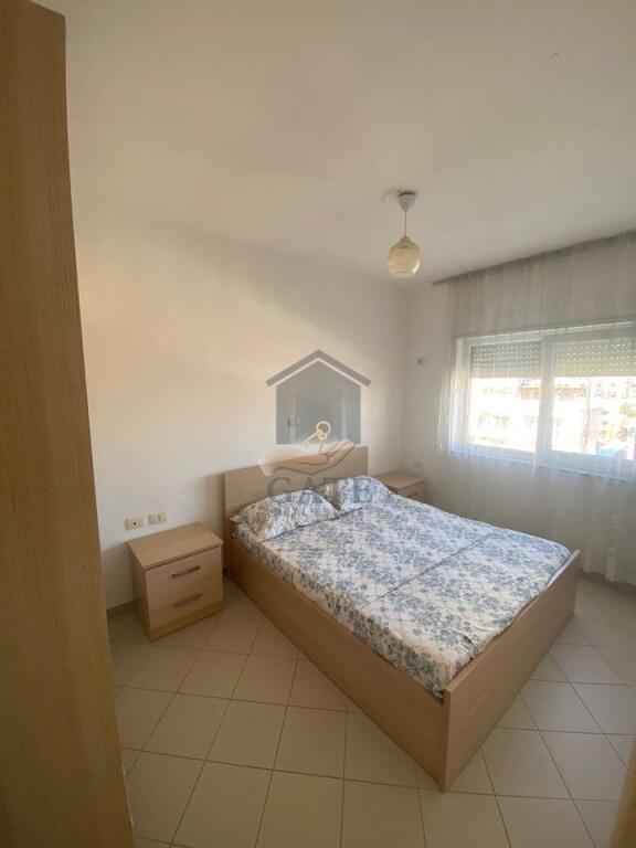Jepet me Qira Apartament 1+1 Ura Dajlanit .