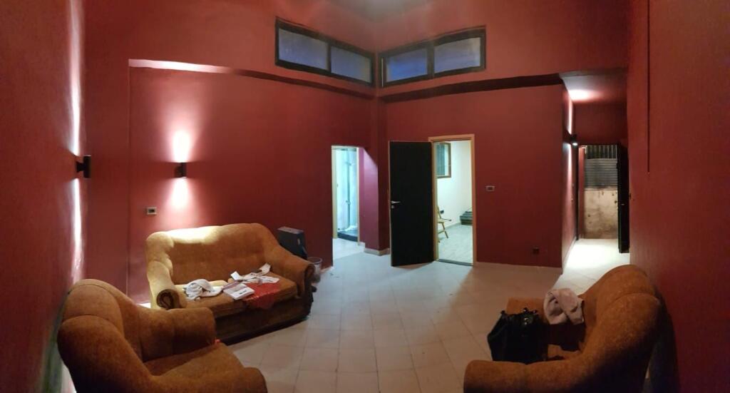 🏭 Warehouse / storage for rent – United School Area