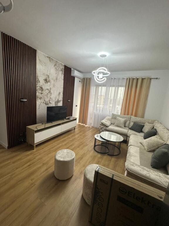 Shitet super apartament 2+1+2 tek Alpha Bank ne Astir