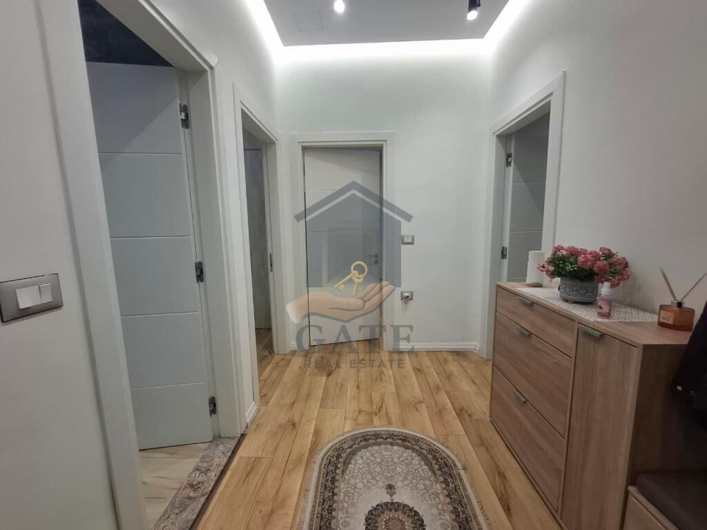 🏡 Shitet Apartament 2+1 + Garazh + Depo në Durrës, pranë Pallatit të Sportit