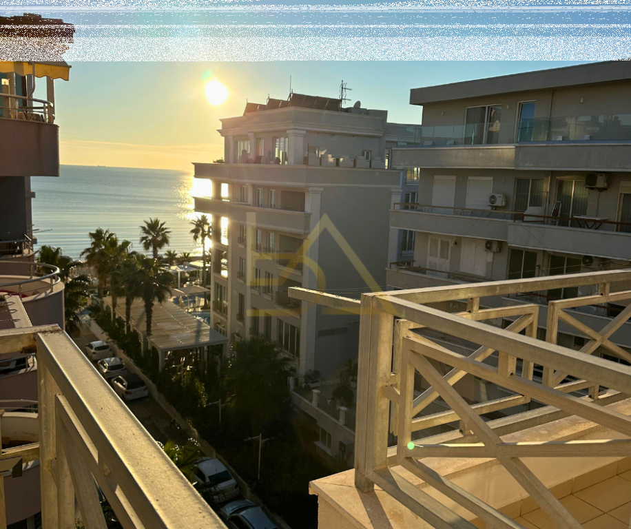 SUPER OKAZION – Shitet Apartament me Pamje nga Deti, Durrës