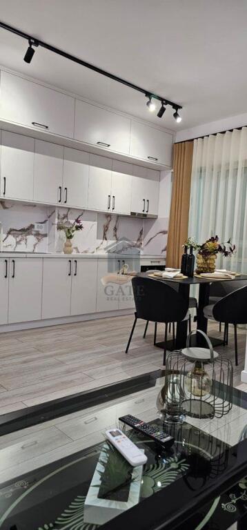 Shitet apartament 1+1 në Plazh, Durrës 🏖️