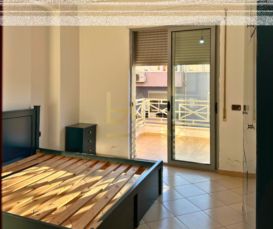 SUPER OKAZION – Shitet Apartament me Pamje nga Deti, Durrës