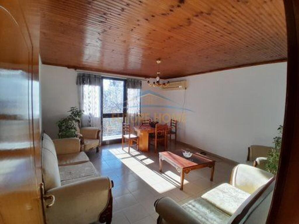 Qera, Apartament 2+1, Rruga Hoxha Tahsim, Tiranë