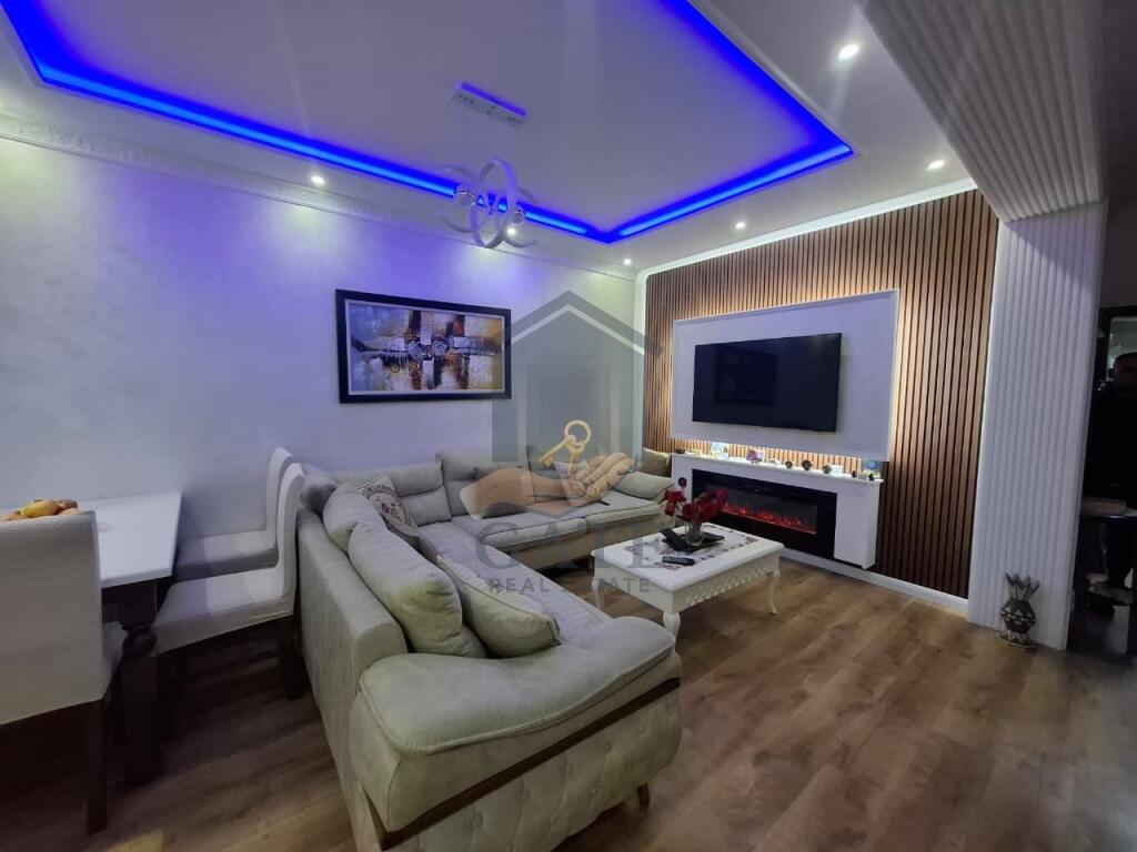 Shitet Apartament 2+1 + Post Parkimi – Investim Modern, Kati 2 Banim – Durrës (pranë Tregut të Vogël Industrial)
