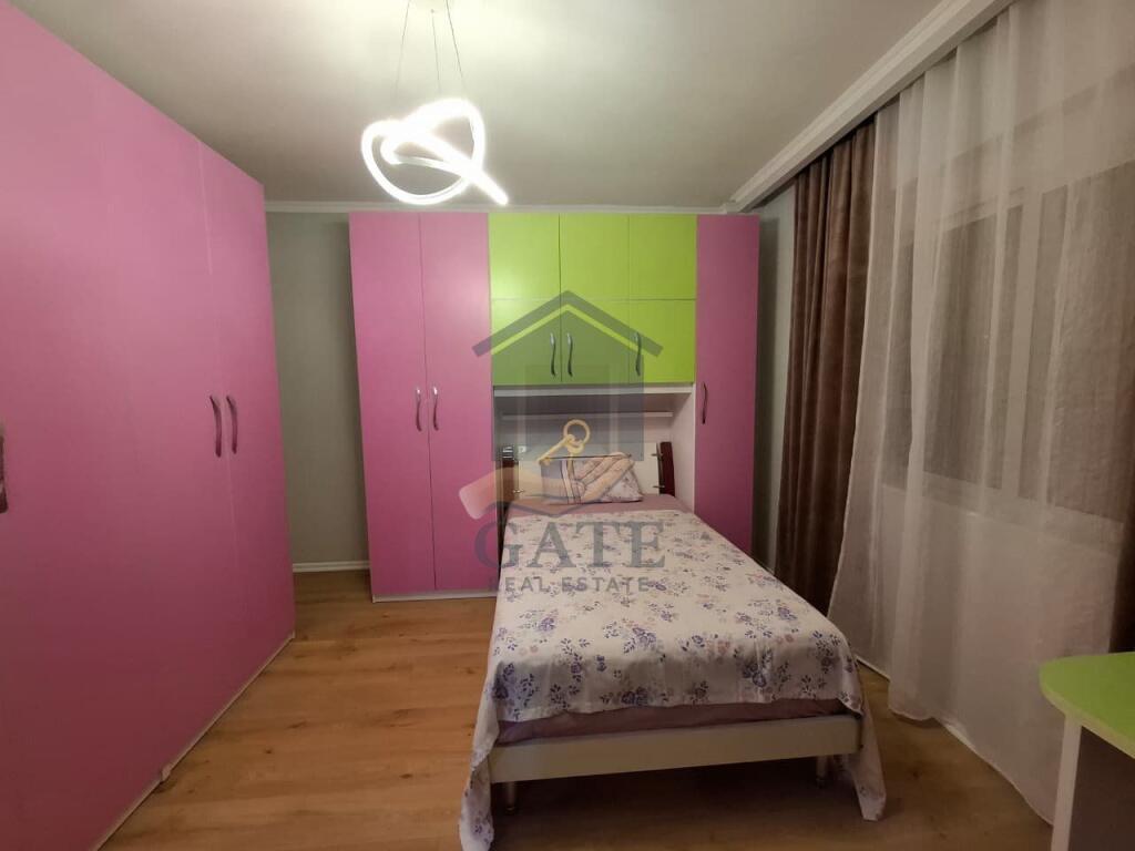 Shitet, Apartament 3+1+2+2, Prane Markates, Durres!