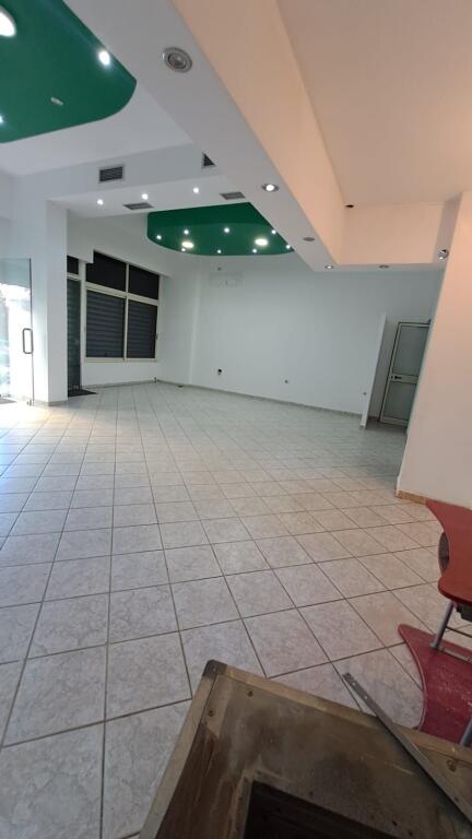 🔥 Commercial Space with Super Location – Near Square 21 🔥